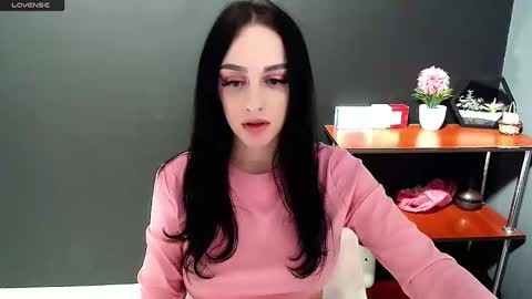 Ivy online show from December 2024 04:31:01 PM