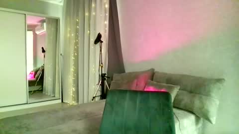 Ivy online show from October 2025 11:39:01 AM