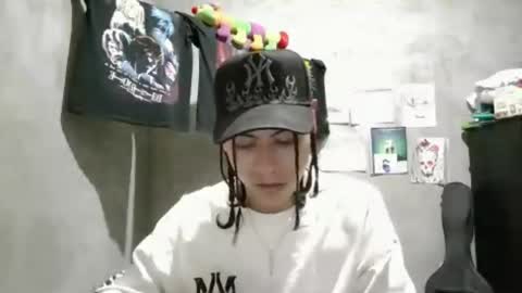 Snapshot of blade_sensual chatting on June 2026 04:39:02 AM blade_sensual online show from June 2026 04:39:02 AM
