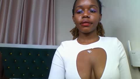 Snapshot of blair_havoc chatting on April 2026 06:21:02 PM Blair online show from April 2026 06:21:02 PM