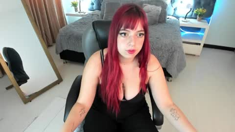 Snapshot of blair_red_ chatting on May 2026 11:48:02 AM blair_red_ online show from May 2026 11:48:02 AM