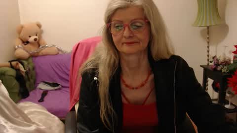 blairfort online show from December 2024 05:12:01 PM