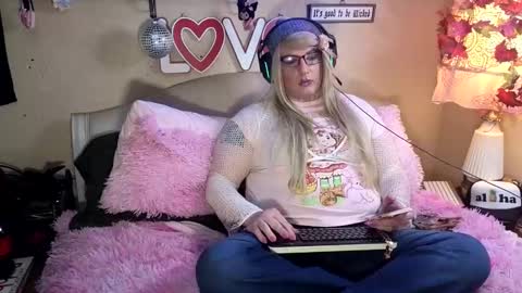 Snapshot of blakelytgirl chatting on February 2025 11:39:02 AM Blakely Morningstar online show from February 2025 11:39:02 AM