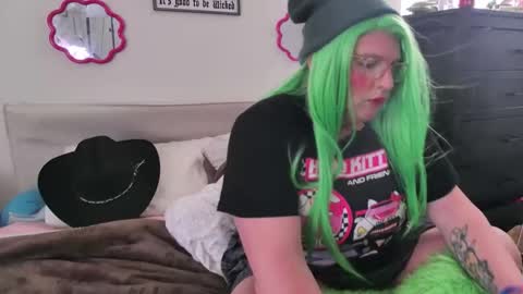 Snapshot of blakelytgirl chatting on November 2025 03:45:01 PM Blakely Morningstar online show from November 2025 03:45:01 PM