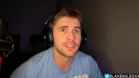 Snapshot of blakemiles2 chatting on May 2026 01:54:01 AM Blake Miles online show from May 2026 01:54:01 AM