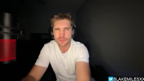 Snapshot of blakemiles2 chatting on July 2026 02:43:02 AM Blake Miles online show from July 2026 02:43:02 AM