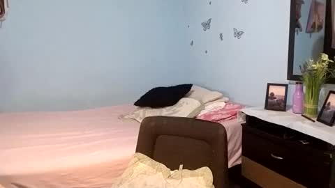 blakwhitebig21 online show from February 2025 08:58:02 PM