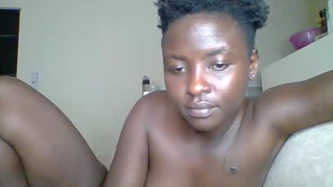 Snapshot of blaq_pearl chatting on April 2026 12:27:01 AM blaq_pearl online show from April 2026 12:27:01 AM