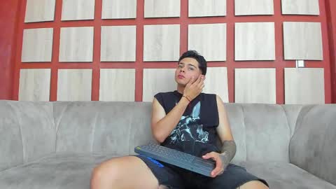 The Best Models online show from March 2025 08:32:02 PM