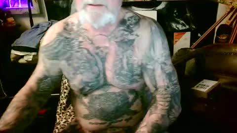 Snapshot of blindsurfer780299 chatting on March 2026 05:44:01 AM blindsurfer780299 online show from March 2026 05:44:01 AM