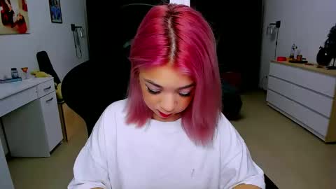 Nicole online show from December 2024 07:10:01 AM