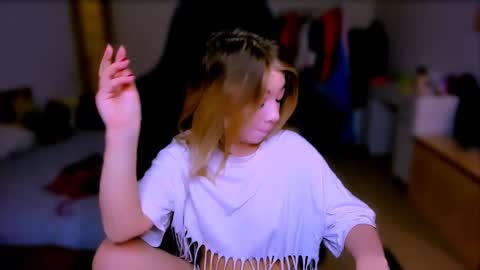 Nicole online show from February 2026 04:17:02 AM