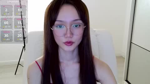 Snapshot of blon_kater chatting on December 2024 07:26:01 AM YoYo online show from December 2024 07:26:01 AM