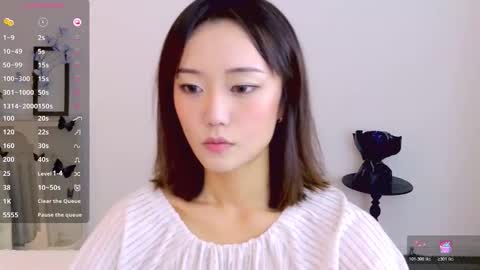 YoYo online show from December 2025 06:17:02 AM