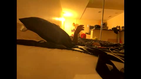 Snapshot of blonde3314 chatting on April 2026 05:13:01 AM A K online show from April 2026 05:13:01 AM