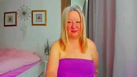 Nicole online show from March 2026 08:47:02 AM