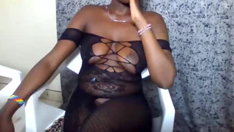 blonde_barby online show from October 2025 10:43:02 PM