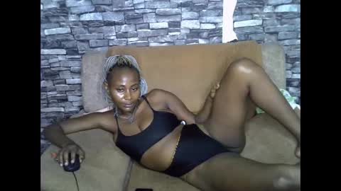 blonde_creamy online show from March 2026 08:19:01 AM