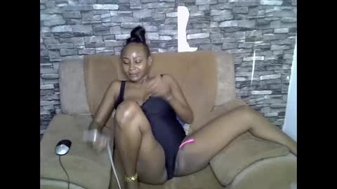 Snapshot of blonde_creamy chatting on May 2026 10:00:02 AM blonde_creamy online show from May 2026 10:00:02 AM