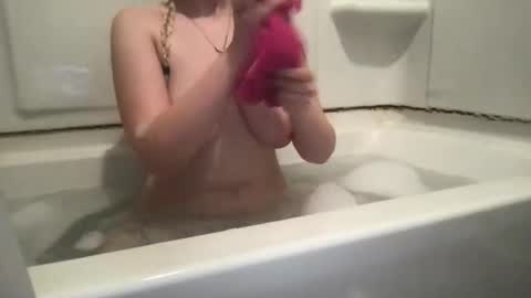 BlondeBaby online show from December 2025 02:21:01 PM