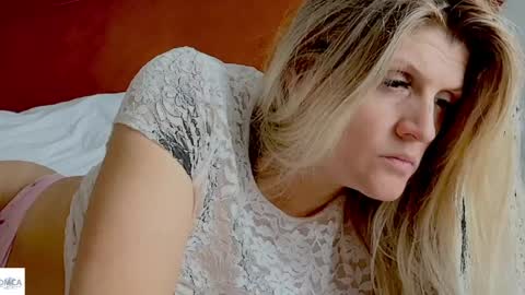 Snapshot of blondechristine99 chatting on May 2026 04:01:02 PM blondechristine99 online show from May 2026 04:01:02 PM