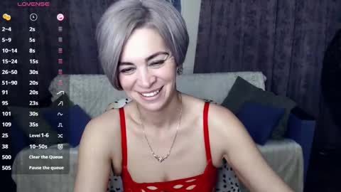Lola online show from December 2024 11:43:02 PM