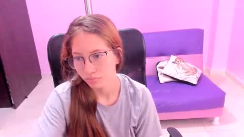 Snapshot of blondie_dirty_squirt chatting on April 2026 11:59:02 AM blondie_dirty_squirt online show from April 2026 11:59:02 AM