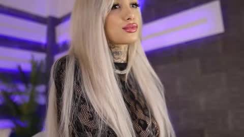 blondie_muller online show from December 2025 08:57:02 PM