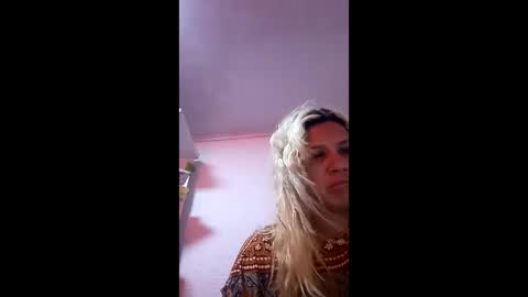 Snapshot of blondie_seex chatting on February 2026 10:11:01 PM Blondie online show from February 2026 10:11:01 PM