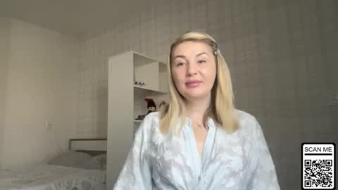 blondie_xoxoxo online show from March 2026 07:01:01 AM