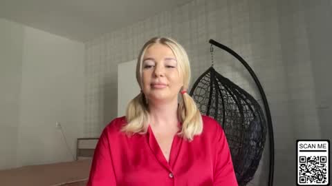 Snapshot of blondie_xoxoxo chatting on June 2026 12:31:02 PM blondie_xoxoxo online show from June 2026 12:31:02 PM