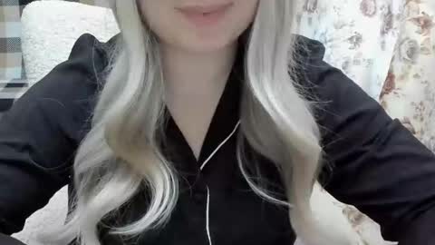 Snapshot of blondymargaret chatting on March 2025 01:14:01 PM blondymargaret online show from March 2025 01:14:01 PM