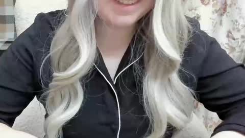 Snapshot of blondymargaret chatting on March 2025 04:17:01 PM blondymargaret online show from March 2025 04:17:01 PM
