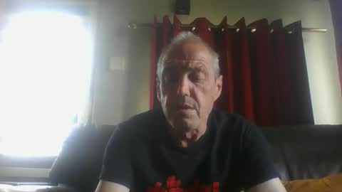 bloody52 online show from May 2026 11:17:01 AM