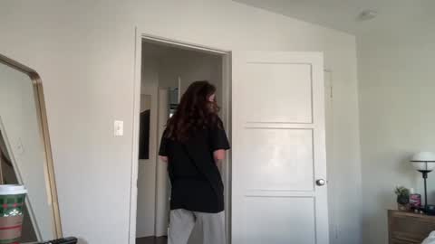 Emma Bloom online show from November 2025 07:01:02 PM