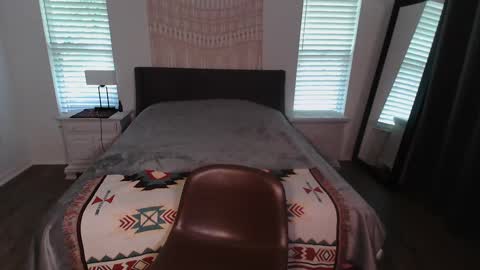 Sarah Zee online show from September 2025 05:38:01 PM