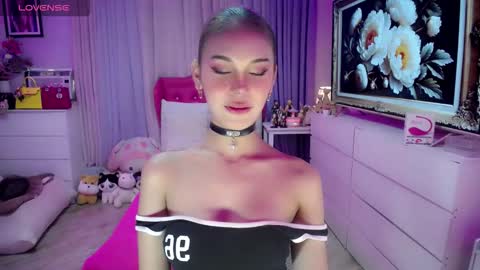 aivee online show from November 2025 05:39:01 AM