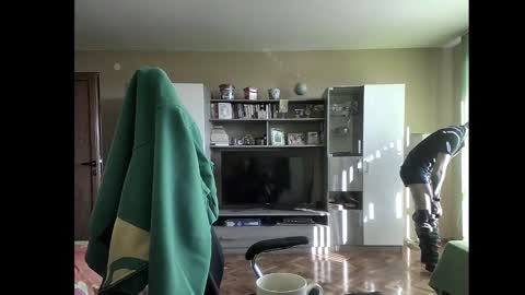 Runaway online show from January 2025 12:07:01 PM