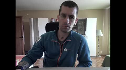 Runaway online show from February 2025 01:01:01 PM