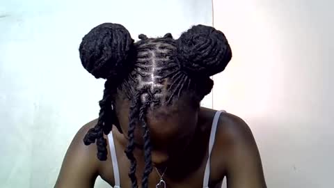 blue_savagee online show from October 2025 03:24:01 PM