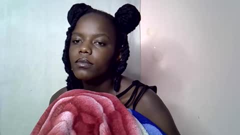 blue_savagee online show from October 2025 06:42:01 PM