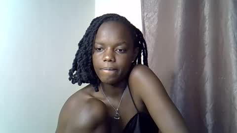 blue_savagee online show from November 2025 01:23:01 PM