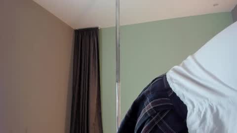 blue_sixx online show from October 2025 02:24:02 PM