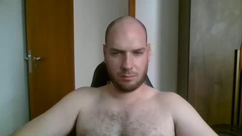 Snapshot of bluec2c chatting on December 2024 04:38:02 PM Blue online show from December 2024 04:38:02 PM