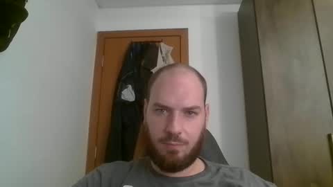 Snapshot of bluec2c chatting on February 2025 02:37:01 PM Blue online show from February 2025 02:37:01 PM