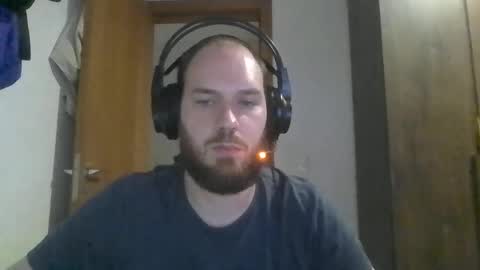 Snapshot of bluec2c chatting on February 2025 10:06:02 PM Blue online show from February 2025 10:06:02 PM