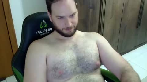 Snapshot of bluec2c chatting on November 2025 08:00:01 PM Blue online show from November 2025 08:00:01 PM