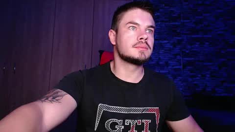 blueeyeboy0 online show from February 2025 03:04:01 AM