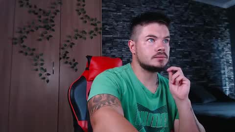 blueeyeboy0 online show from March 2026 07:27:01 AM