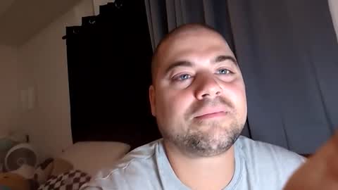 Snapshot of blueeyeme chatting on October 2025 02:03:02 AM blueeyeme online show from October 2025 02:03:02 AM